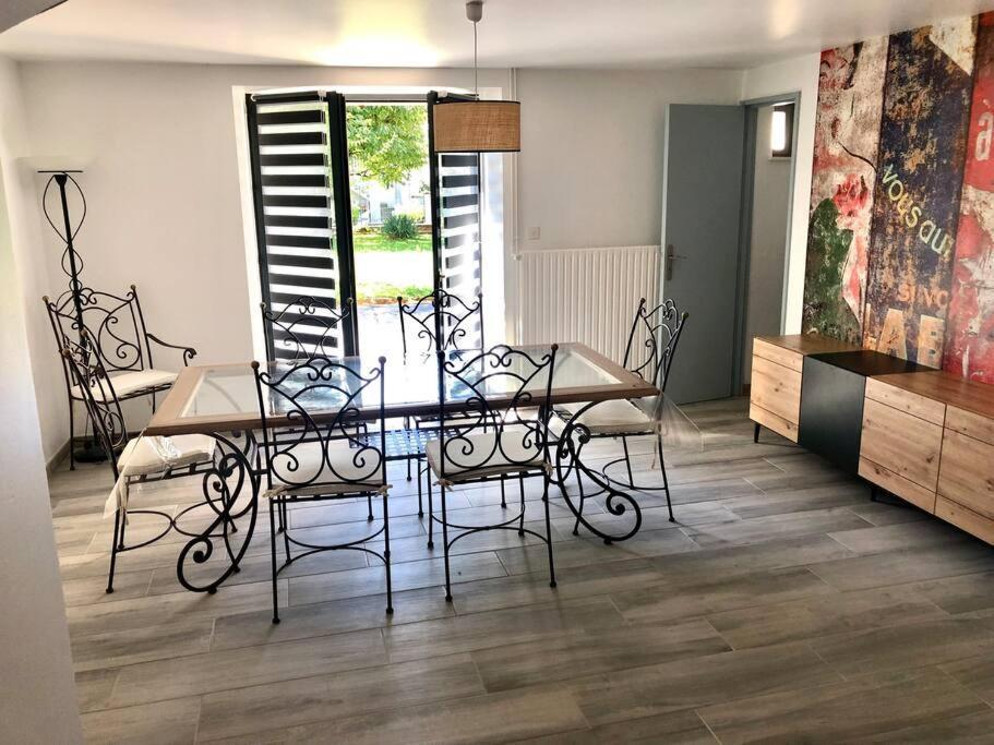 Maison Chaleureuse Au Coeur Du Village Raddon エクステリア 写真