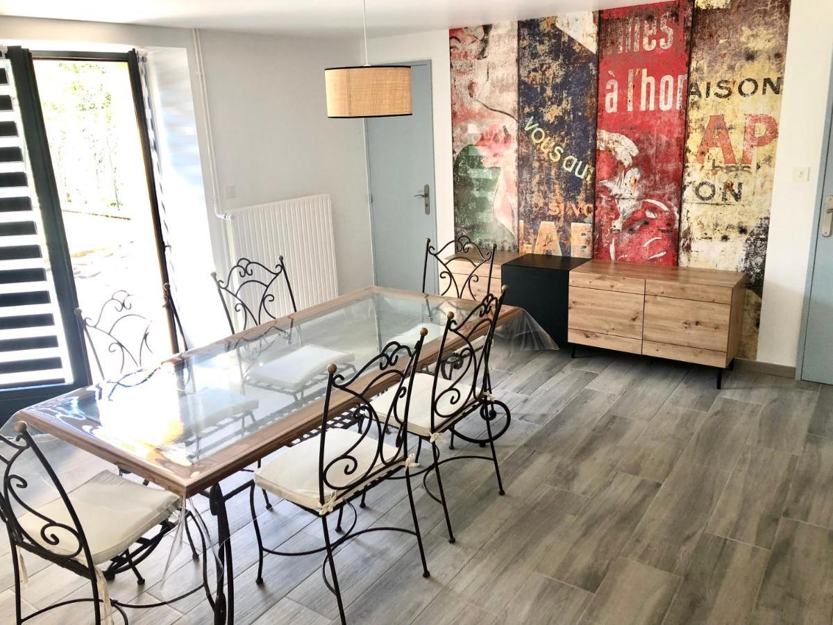 Maison Chaleureuse Au Coeur Du Village Raddon エクステリア 写真