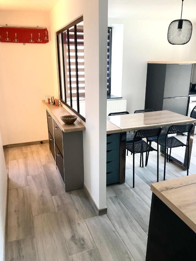 Maison Chaleureuse Au Coeur Du Village Raddon エクステリア 写真